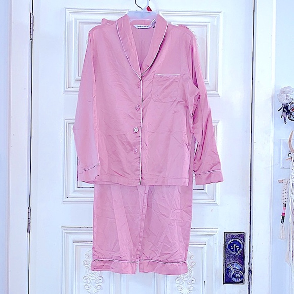 Lovely & Elegant; Ladies 2pc Long PJโs Pajamas Set/Lounge Wear Glam Comfy
Mauve - Picture 3 of 16